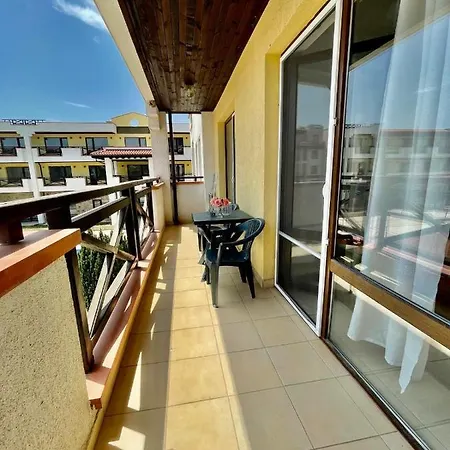Apartment в комплекс свети никола плаж градина