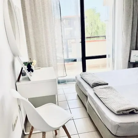 Apartment в комплекс свети никола плаж градина Tschernomorez